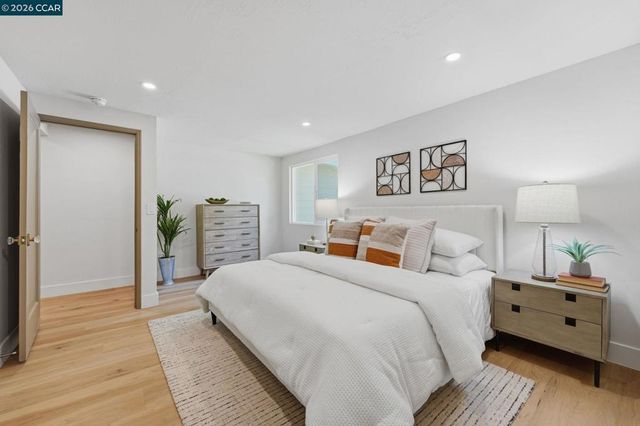 22807 Alice St, Hayward, CA 94541