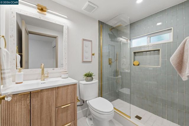 22807 Alice St, Hayward, CA 94541