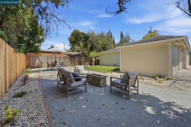 22807 Alice St, Hayward, CA 94541