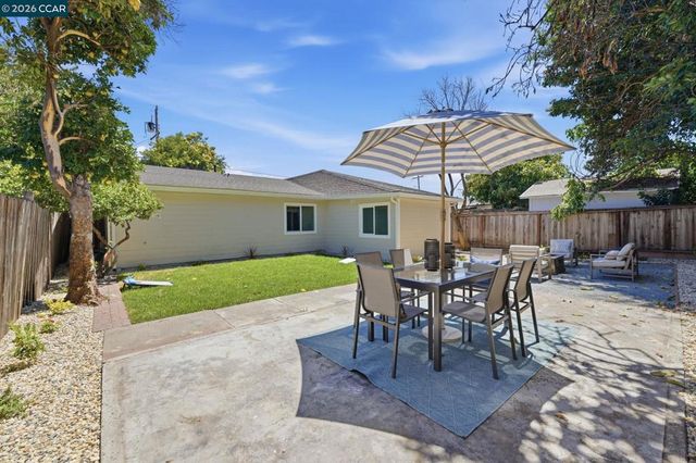 22807 Alice St, Hayward, CA 94541