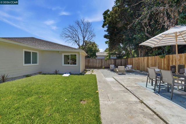 22807 Alice St, Hayward, CA 94541
