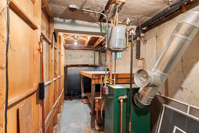 15 Pleasant St, Burlington, MA 01803