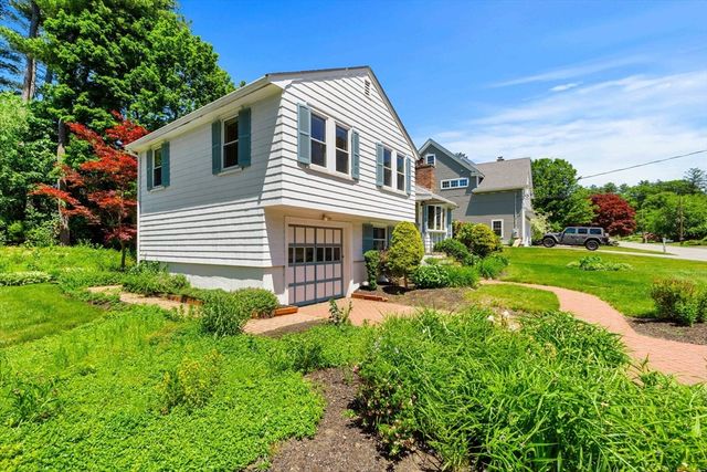 15 Pleasant St, Burlington, MA 01803