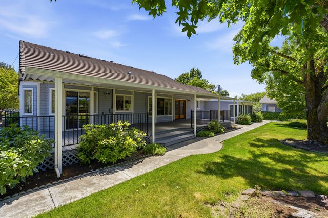 992 Auby Way, Grants Pass, OR 97527