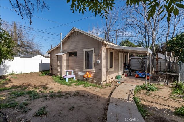 3367 Holding, Riverside, CA 92501