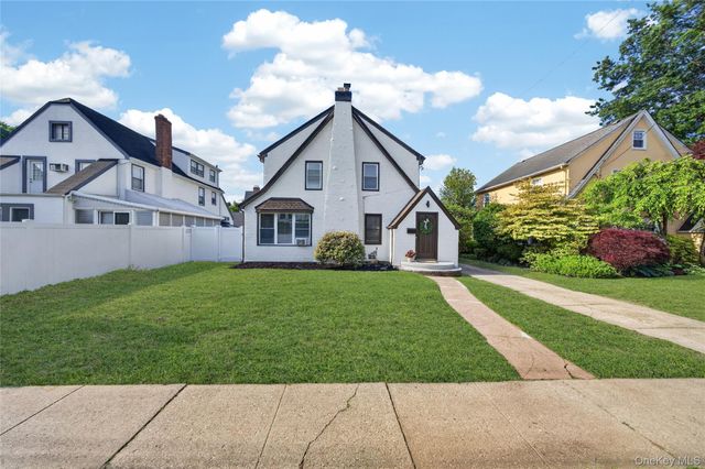 101 Argyle Road, West Hempstead, NY 11552