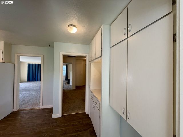 215 Ne BROADWAY St, Myrtle Creek, OR 97457