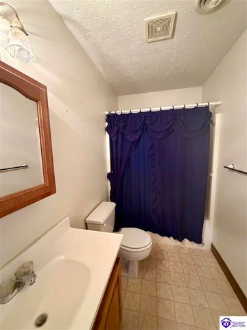 227 Collins Drive, Elizabethtown, KY 42701