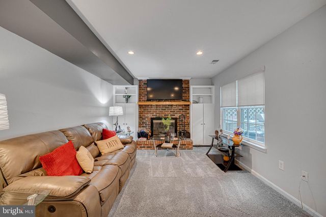 6611 COTTONTAIL CT, Waldorf, MD 20603