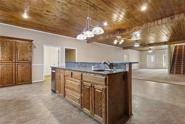 672 County Road 4960, Pittsburg, TX 75686