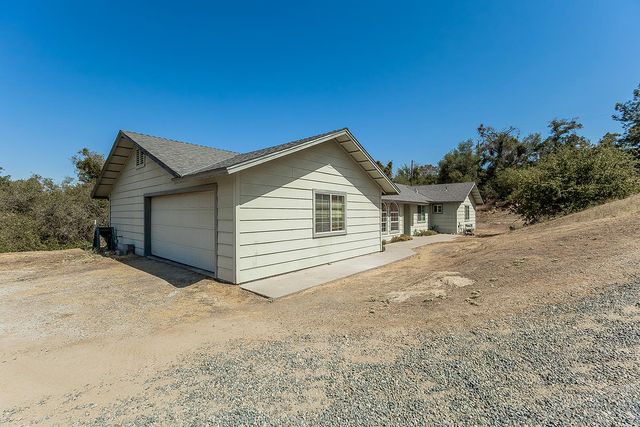 44086 Limestone Court, Coarsegold, CA 93614