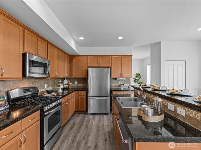 16506 24th Street E, Lake Tapps, WA 98391