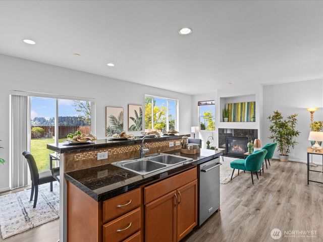 16506 24th Street E, Lake Tapps, WA 98391