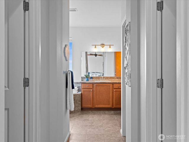 16506 24th Street E, Lake Tapps, WA 98391