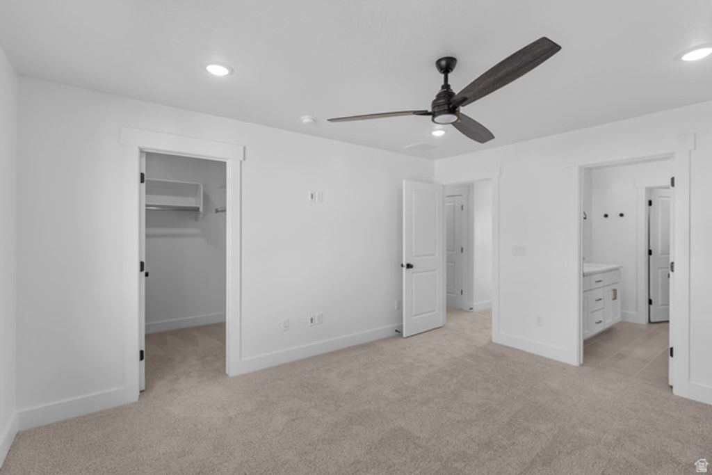 Image 9 of property listing at 2414 W SANTA FE DR, Mapleton, UT 84664