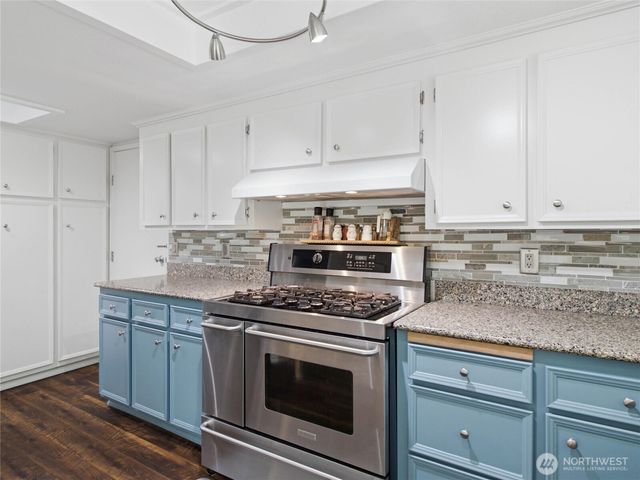 2012 Lincoln Circle Circle SE, Renton, WA 98055