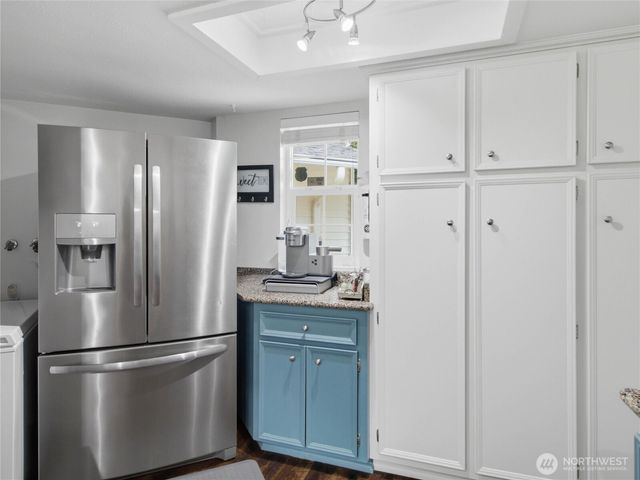 2012 Lincoln Circle Circle SE, Renton, WA 98055