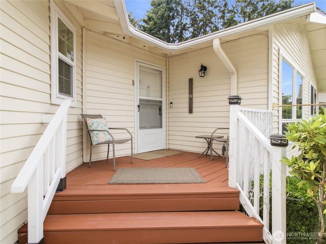 2012 Lincoln Circle Circle SE, Renton, WA 98055