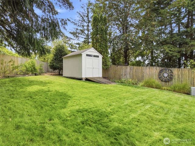 2012 Lincoln Circle Circle SE, Renton, WA 98055