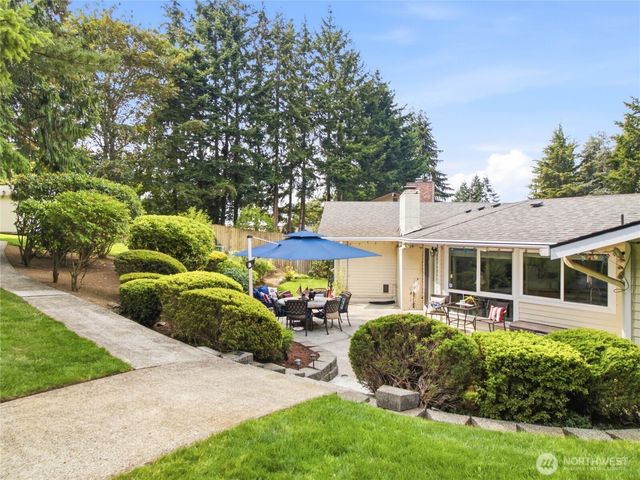 2012 Lincoln Circle Circle SE, Renton, WA 98055