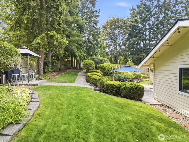 2012 Lincoln Circle Circle SE, Renton, WA 98055