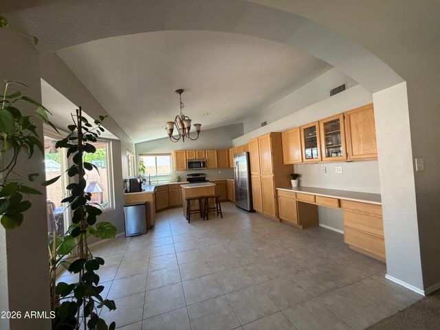 5614 W BUTLER Drive, Chandler, AZ 85226