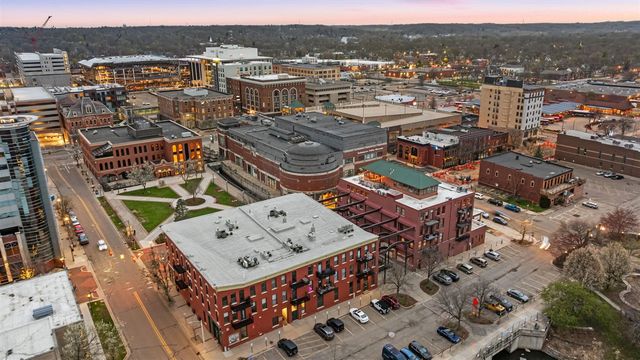 230 N Kalamazoo Mall 401, Kalamazoo, MI 49007