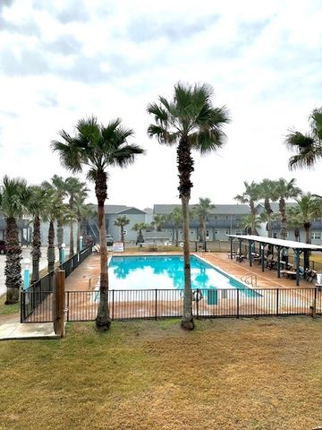 1129 S 11th St 4, Port Aransas, TX 78373