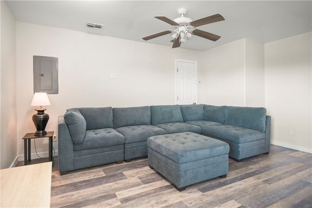 1129 S 11th St 4, Port Aransas, TX 78373