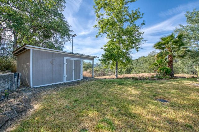 33717 River Knolls Road, Coarsegold, CA 93614