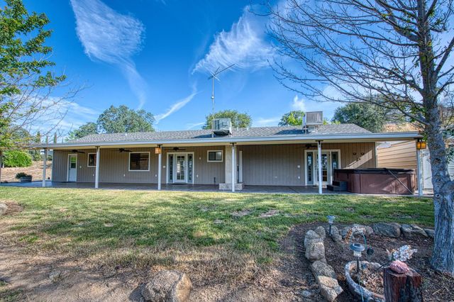33717 River Knolls Road, Coarsegold, CA 93614
