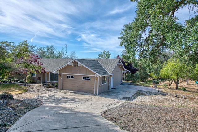33717 River Knolls Road, Coarsegold, CA 93614