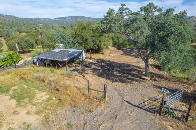 33717 River Knolls Road, Coarsegold, CA 93614