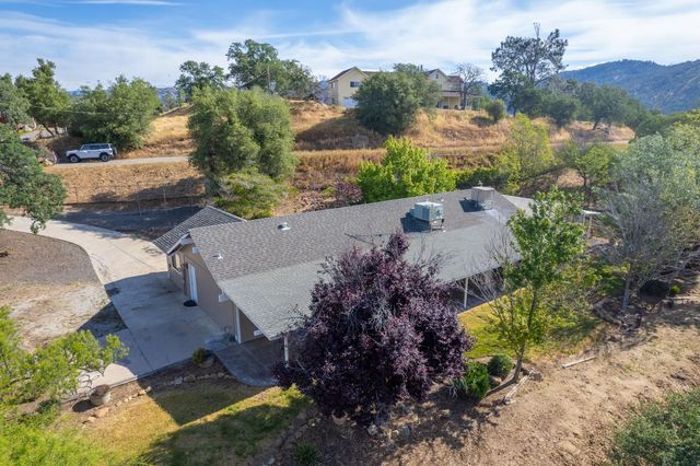 33717 River Knolls Road, Coarsegold, CA 93614