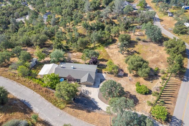 33717 River Knolls Road, Coarsegold, CA 93614