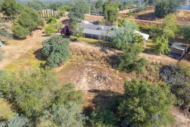 33717 River Knolls Road, Coarsegold, CA 93614