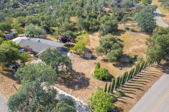 33717 River Knolls Road, Coarsegold, CA 93614