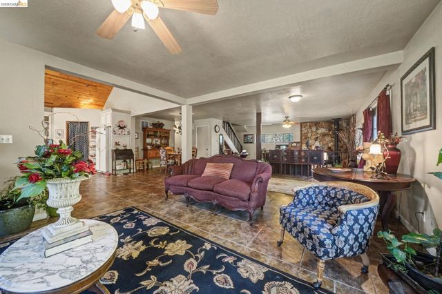 6145 Swiss Ranch Rd, Mountain Ranch, CA 95246