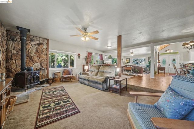 6145 Swiss Ranch Rd, Mountain Ranch, CA 95246