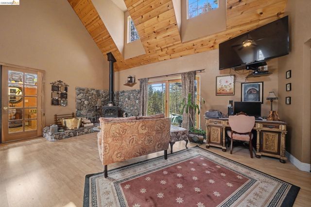 6145 Swiss Ranch Rd, Mountain Ranch, CA 95246