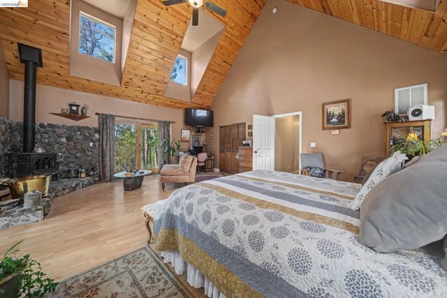 6145 Swiss Ranch Rd, Mountain Ranch, CA 95246