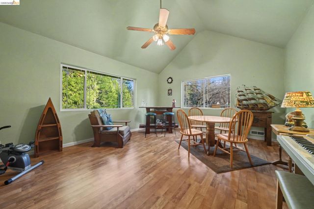 6145 Swiss Ranch Rd, Mountain Ranch, CA 95246