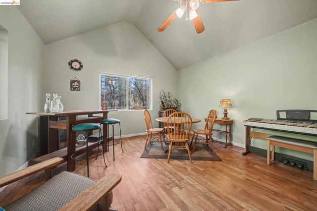 6145 Swiss Ranch Rd, Mountain Ranch, CA 95246