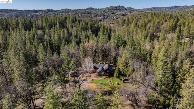 6145 Swiss Ranch Rd, Mountain Ranch, CA 95246