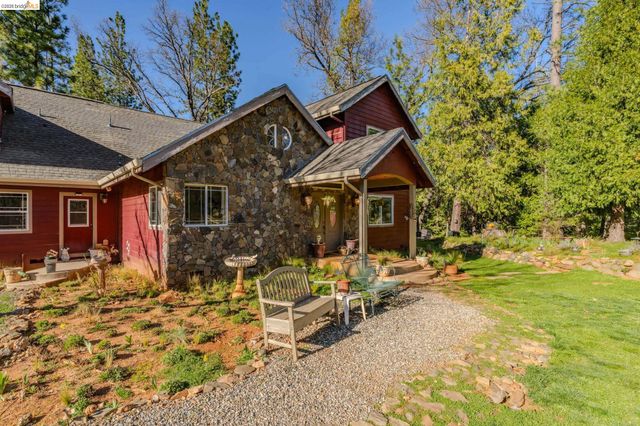 6145 Swiss Ranch Rd, Mountain Ranch, CA 95246