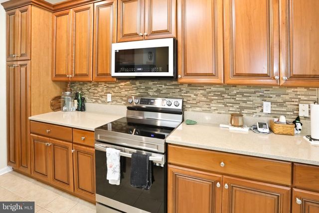 45 INVERNESS LN, Easton, PA 18045