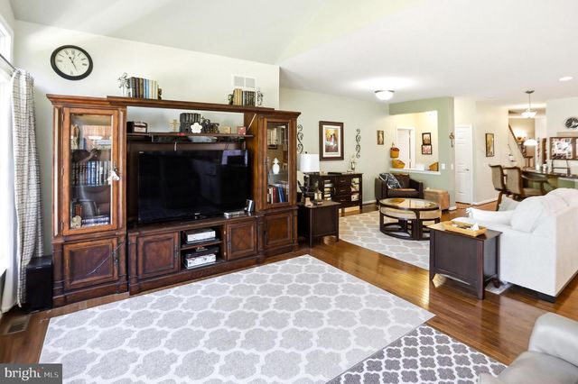 45 INVERNESS LN, Easton, PA 18045