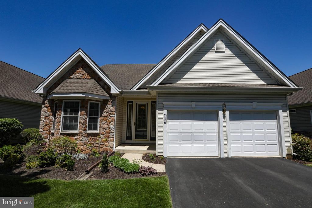 45 INVERNESS LN, Easton, PA 18045