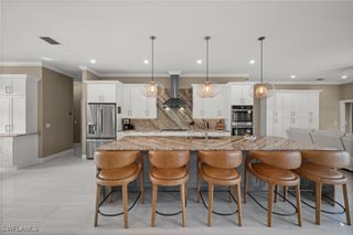 2035 Teagarden LN, Naples, FL 34110