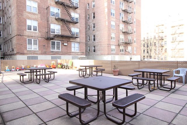143 Bennett Ave Apt 1K, New York City, NY 10040